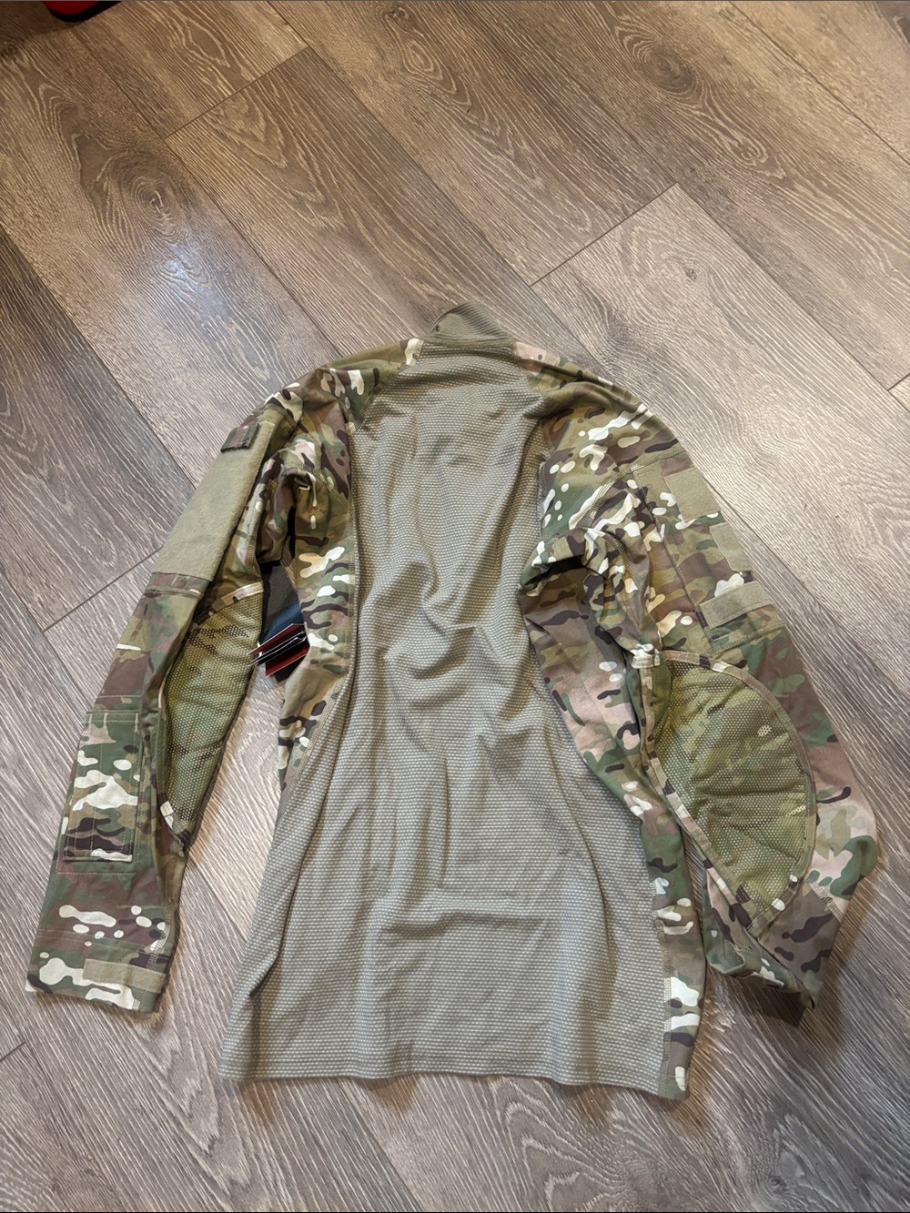 Men's Army Tactical Combat Shirt in Multicam - Picture 7 of 8